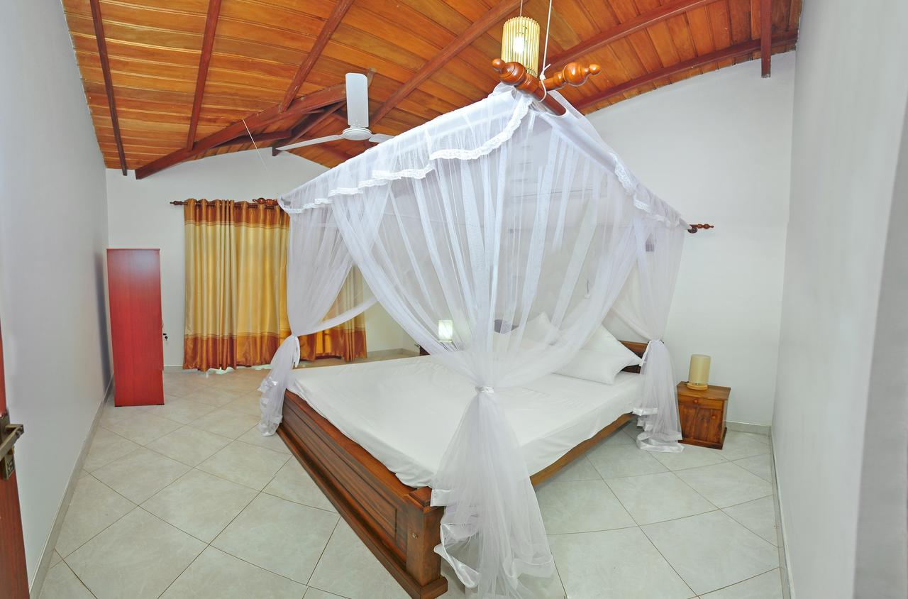 Falcon Villa Induruwa Extérieur photo