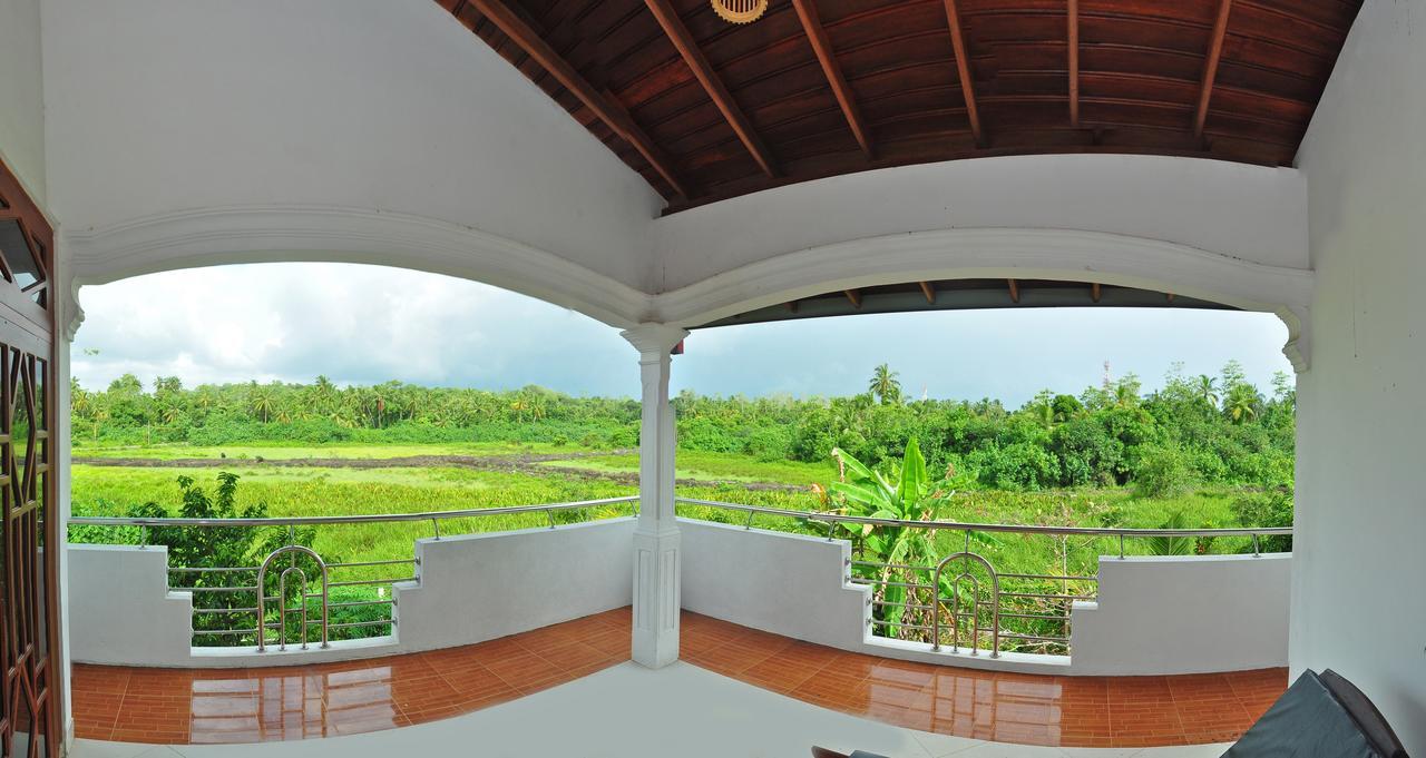 Falcon Villa Induruwa Extérieur photo