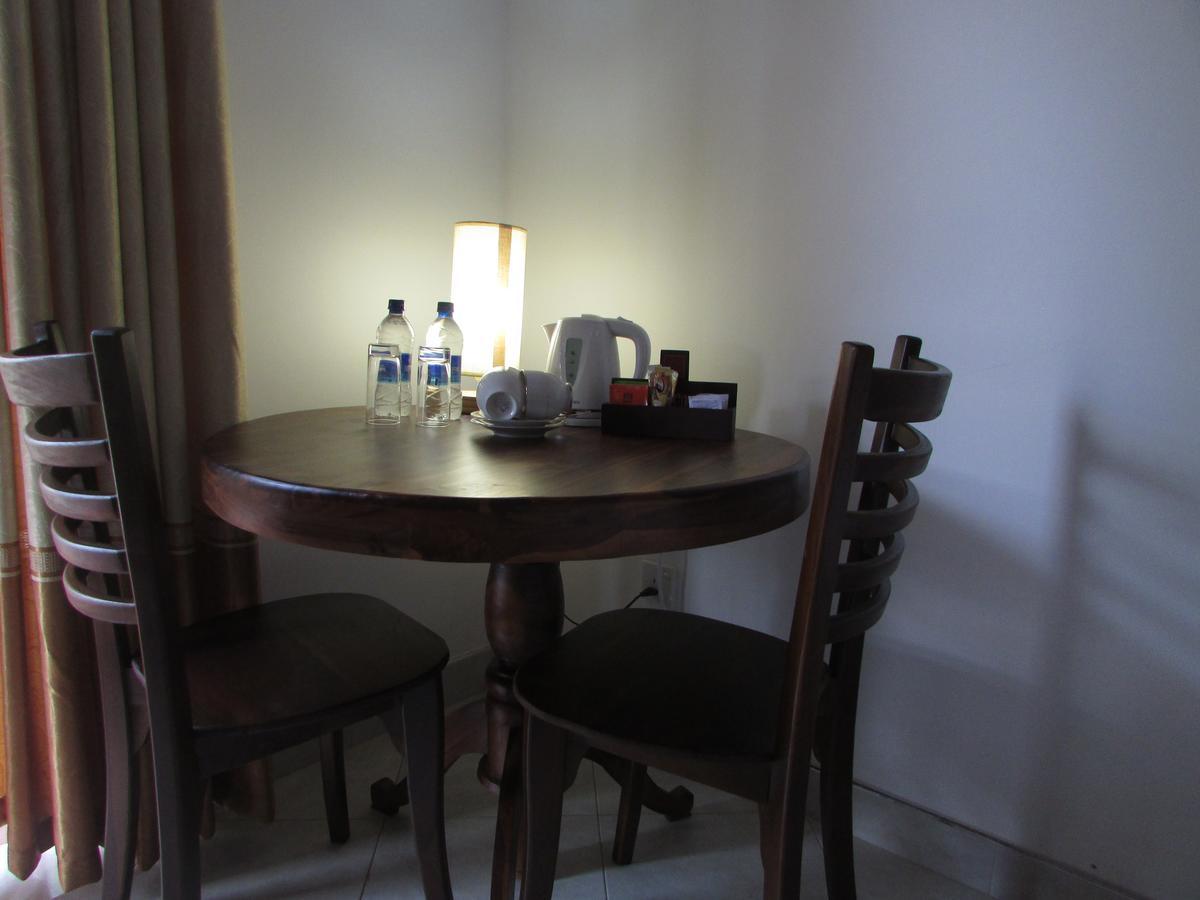 Falcon Villa Induruwa Extérieur photo