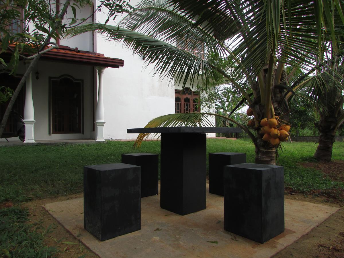Falcon Villa Induruwa Extérieur photo